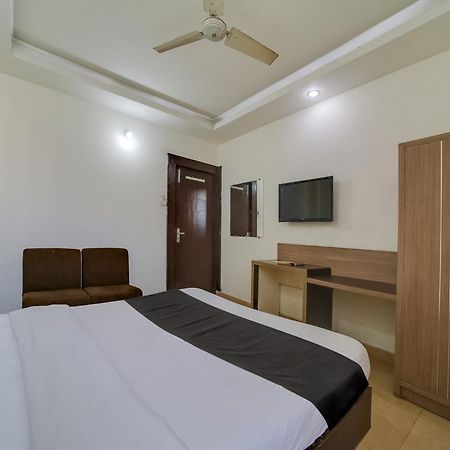 Super Hotel O The Surbhi Bhopal Esterno foto