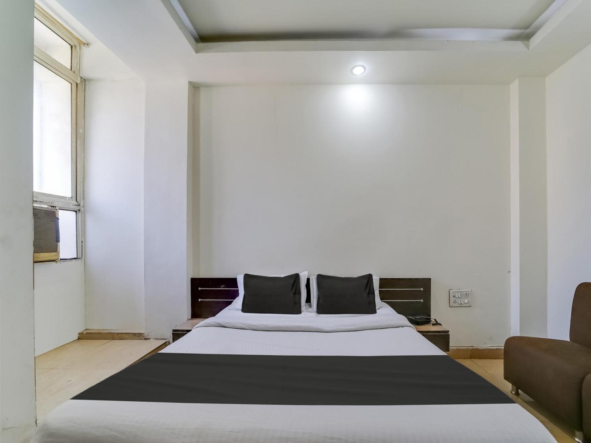 Super Hotel O The Surbhi Bhopal Esterno foto