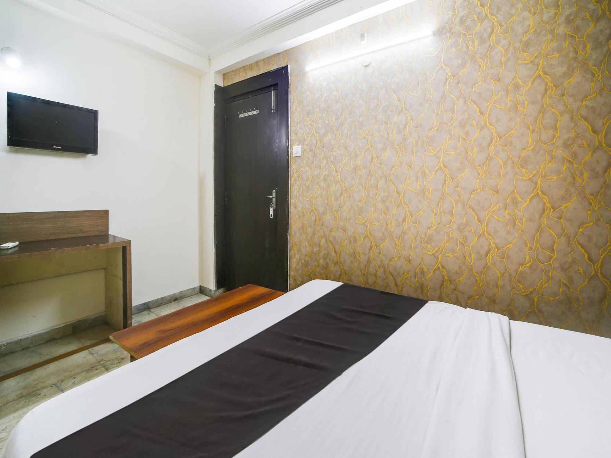 Super Hotel O The Surbhi Bhopal Esterno foto